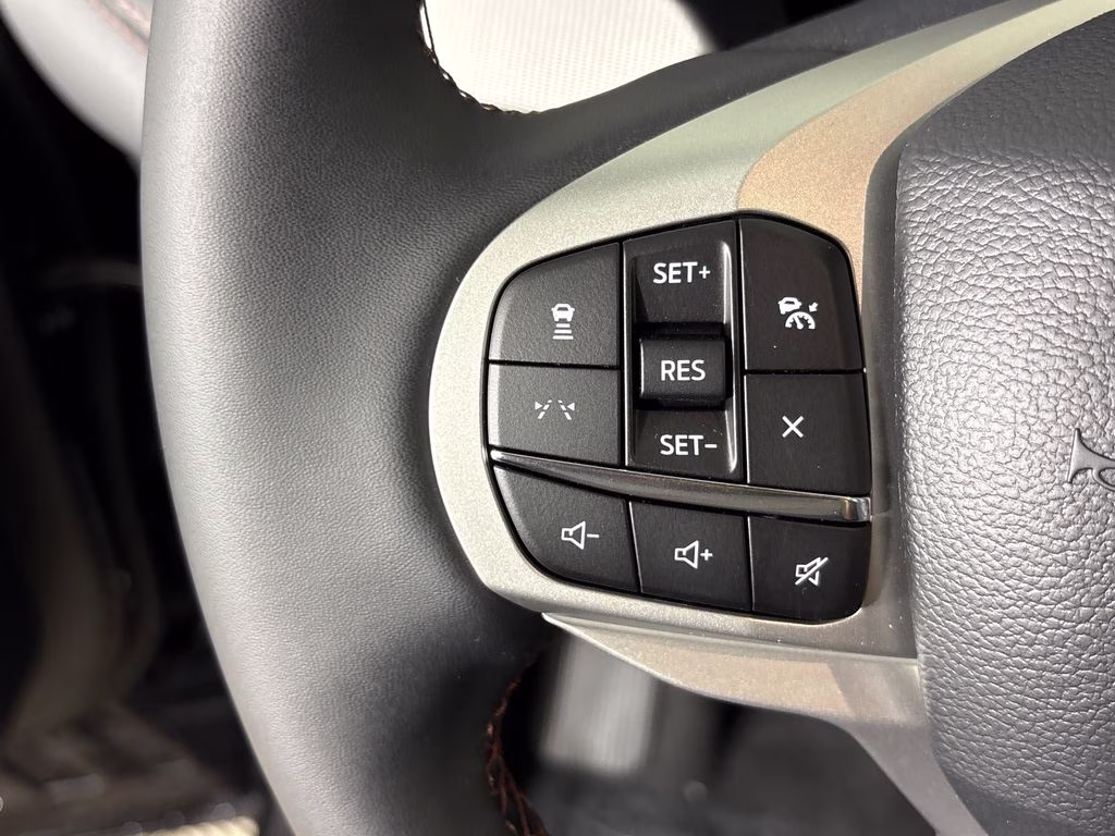 2026 Agate Black Metallic Ford Explorer Active RWD SUV