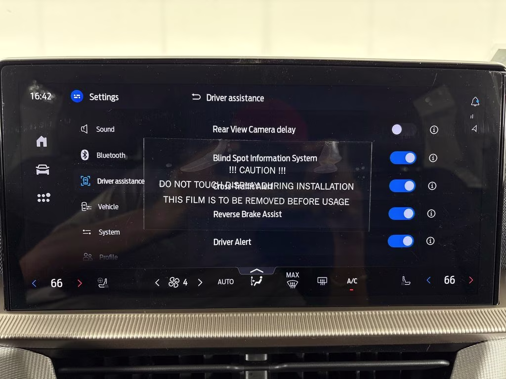 2026 Agate Black Metallic Ford Explorer Active RWD SUV