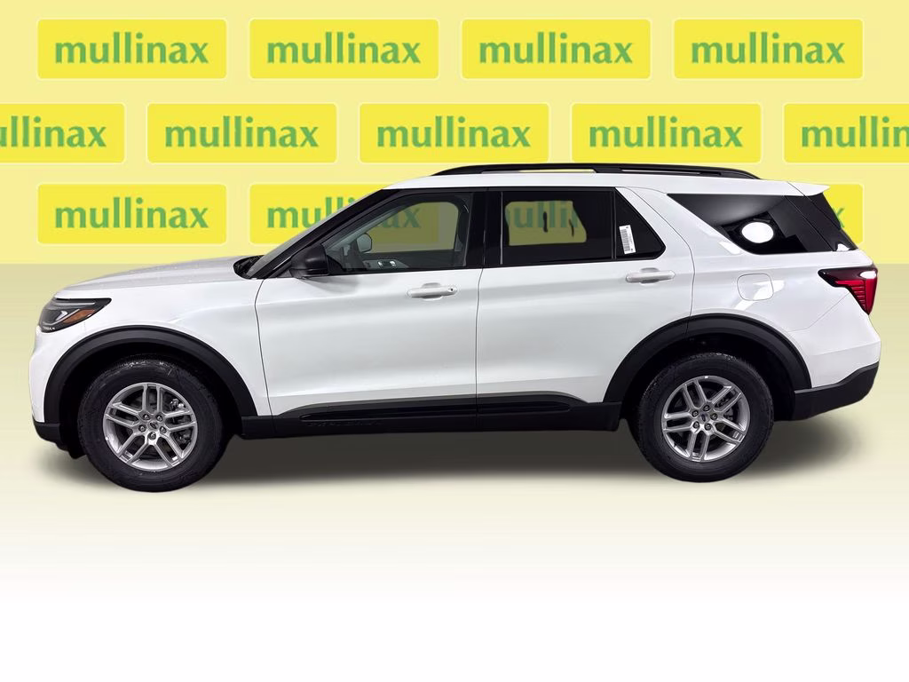 2026 Star White Metallic Tri-Coat Ford Explorer Active RWD SUV