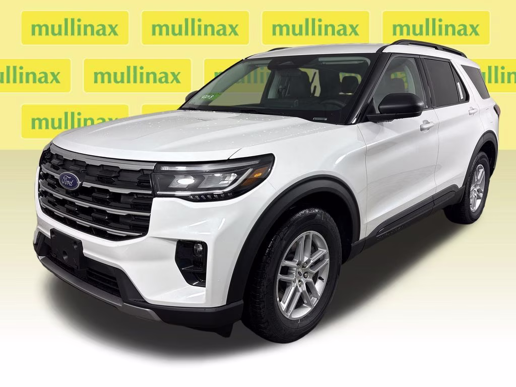 2026 Star White Metallic Tri-Coat Ford Explorer Active RWD SUV
