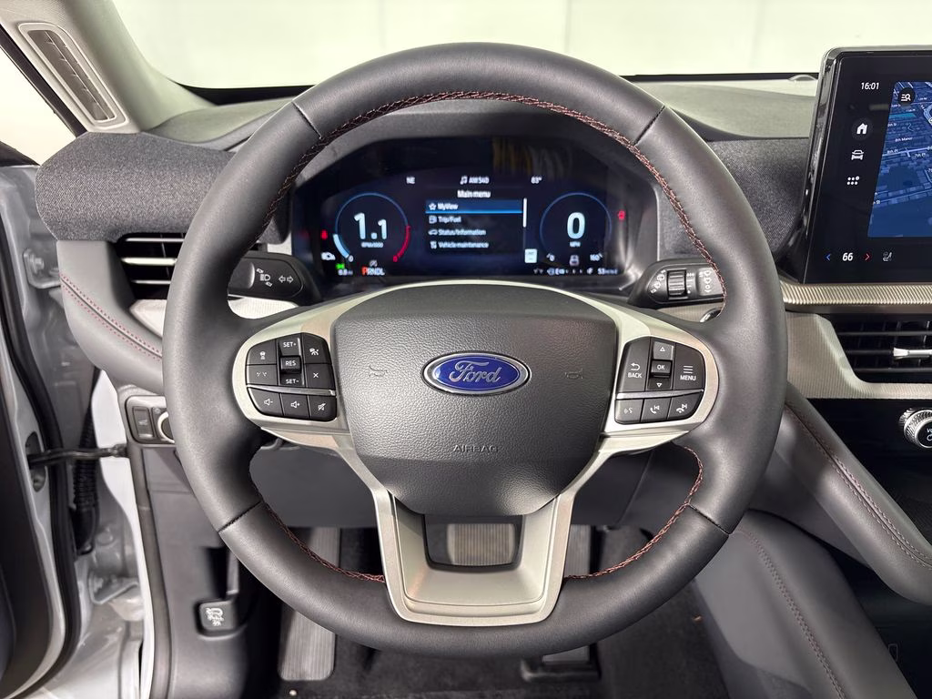 2026 Space White Metallic Ford Explorer Active RWD SUV