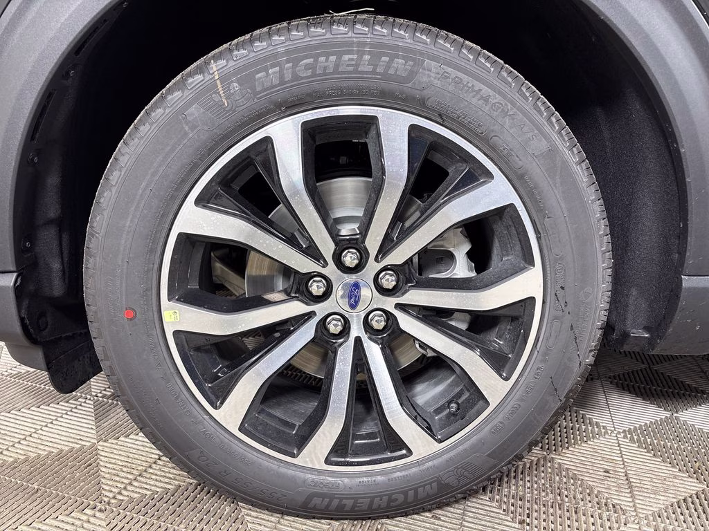 2026 Agate Black Metallic Ford Explorer ST-Line RWD SUV