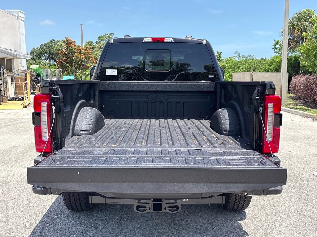 2026 Agate Black Metallic Ford Super Duty F-250 SRW Lariat 4X4 Truck