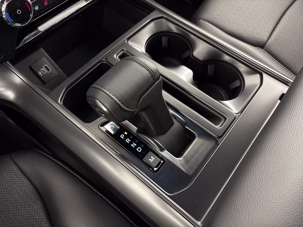 2026 Avalanche Ford F-150 Lariat RWD Truck