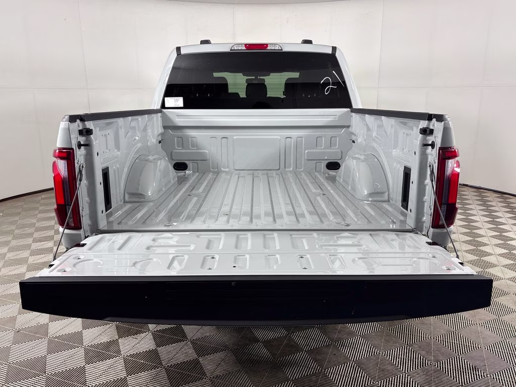 2026 Avalanche Ford F-150 Lariat RWD Truck