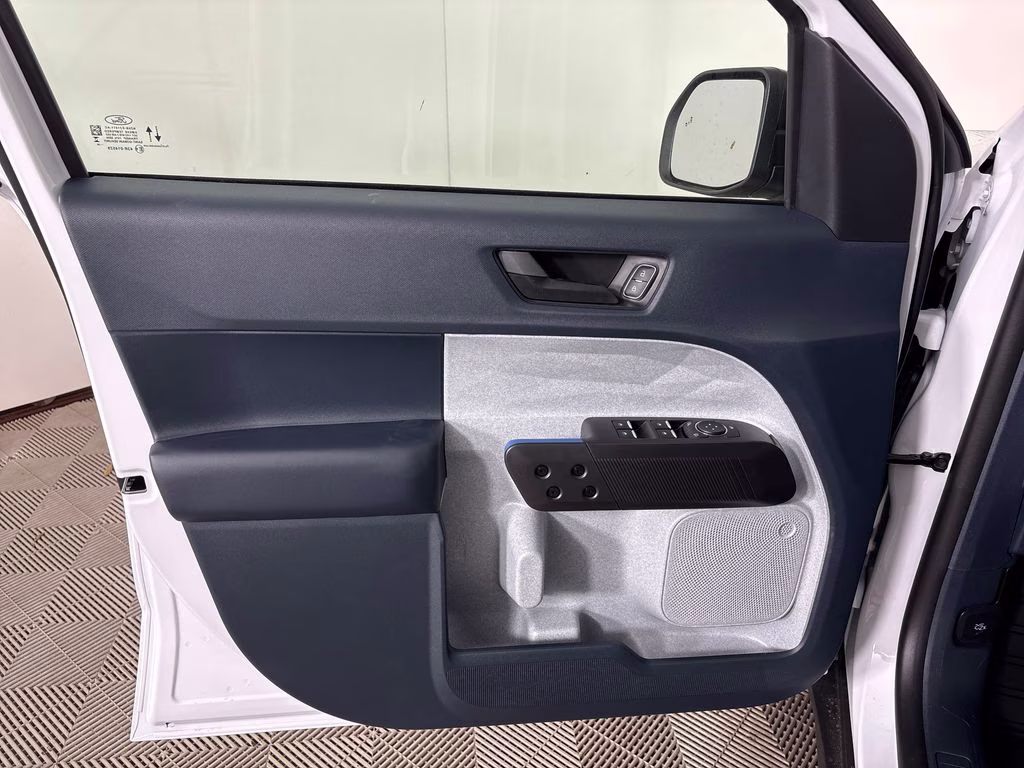 2026 Oxford White Ford Maverick XLT FWD Truck