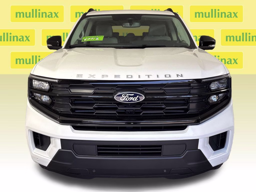 2026 Star White Metallic Tri-Coat Ford Expedition Max Active RWD SUV
