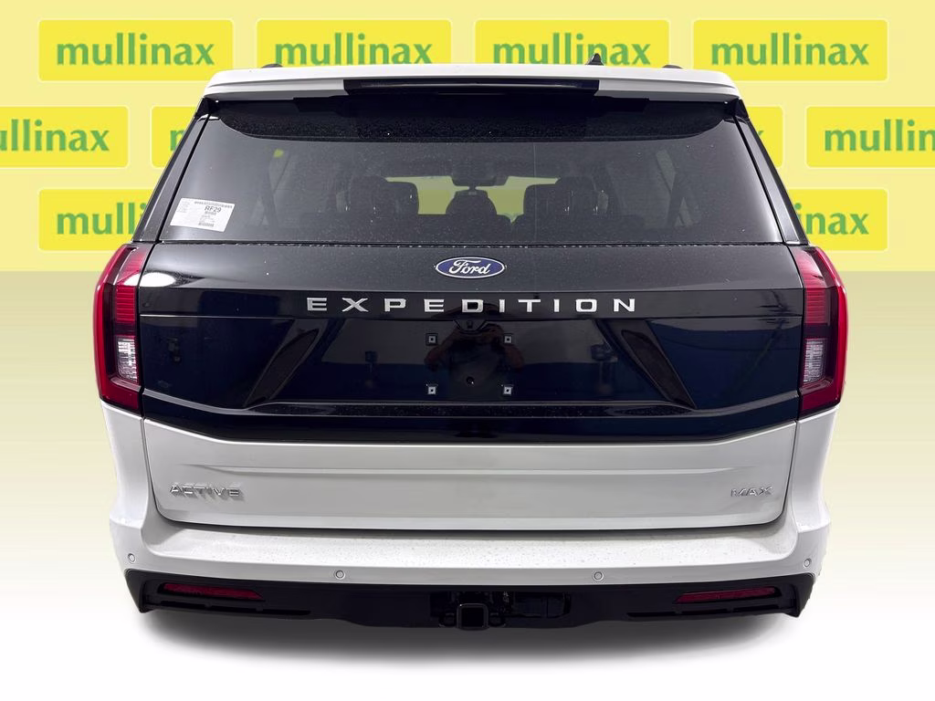 2026 Star White Metallic Tri-Coat Ford Expedition Max Active RWD SUV