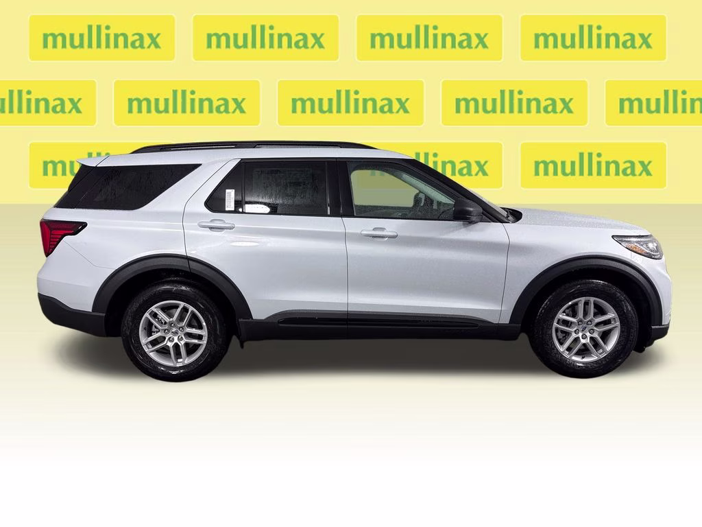 2026 Space White Metallic Ford Explorer Active RWD SUV