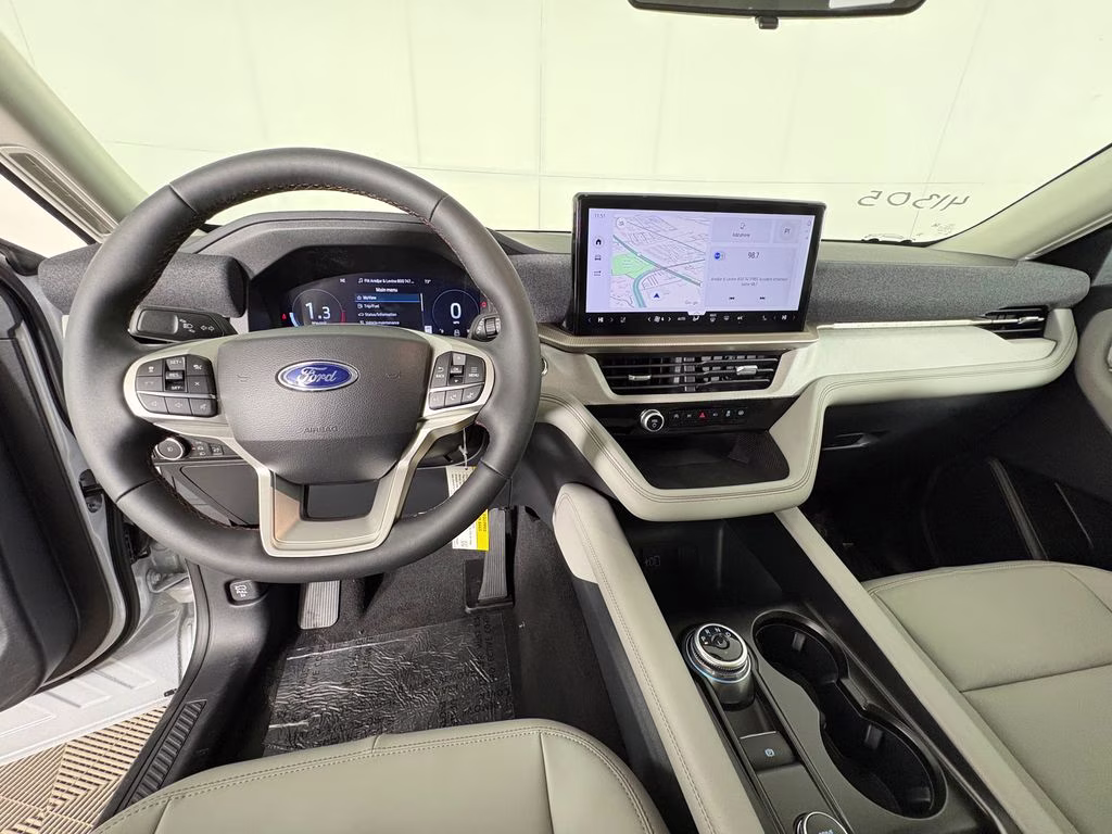 2026 Space White Metallic Ford Explorer Active RWD SUV