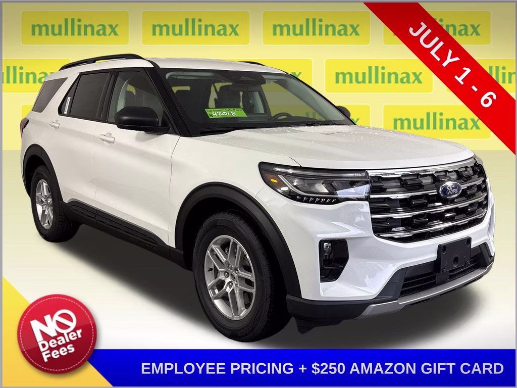 2026 Star White Metallic Tri-Coat Ford Explorer Active RWD SUV