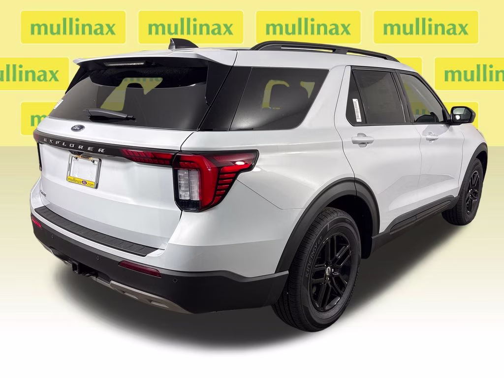 2026 Space White Metallic Ford Explorer Active RWD SUV