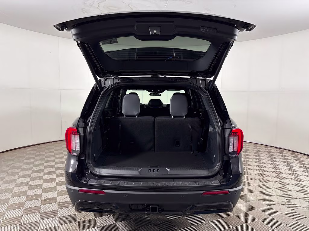 2026 Agate Black Metallic Ford Explorer ST-Line RWD SUV