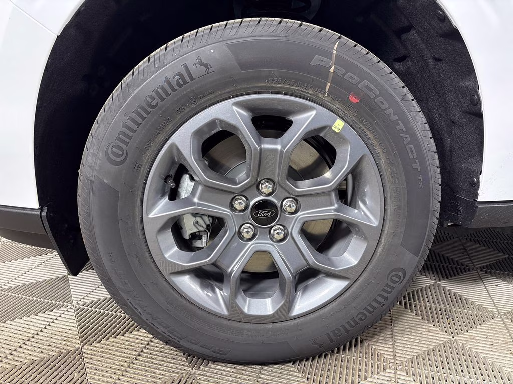2026 Oxford White Ford Maverick XLT FWD Truck