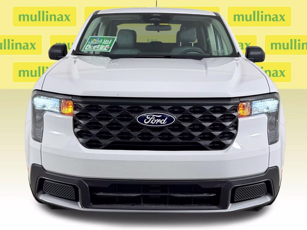 2026 Oxford White Ford Maverick XLT FWD Truck