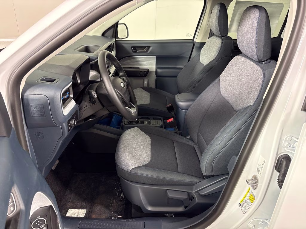 2026 Oxford White Ford Maverick XLT FWD Truck