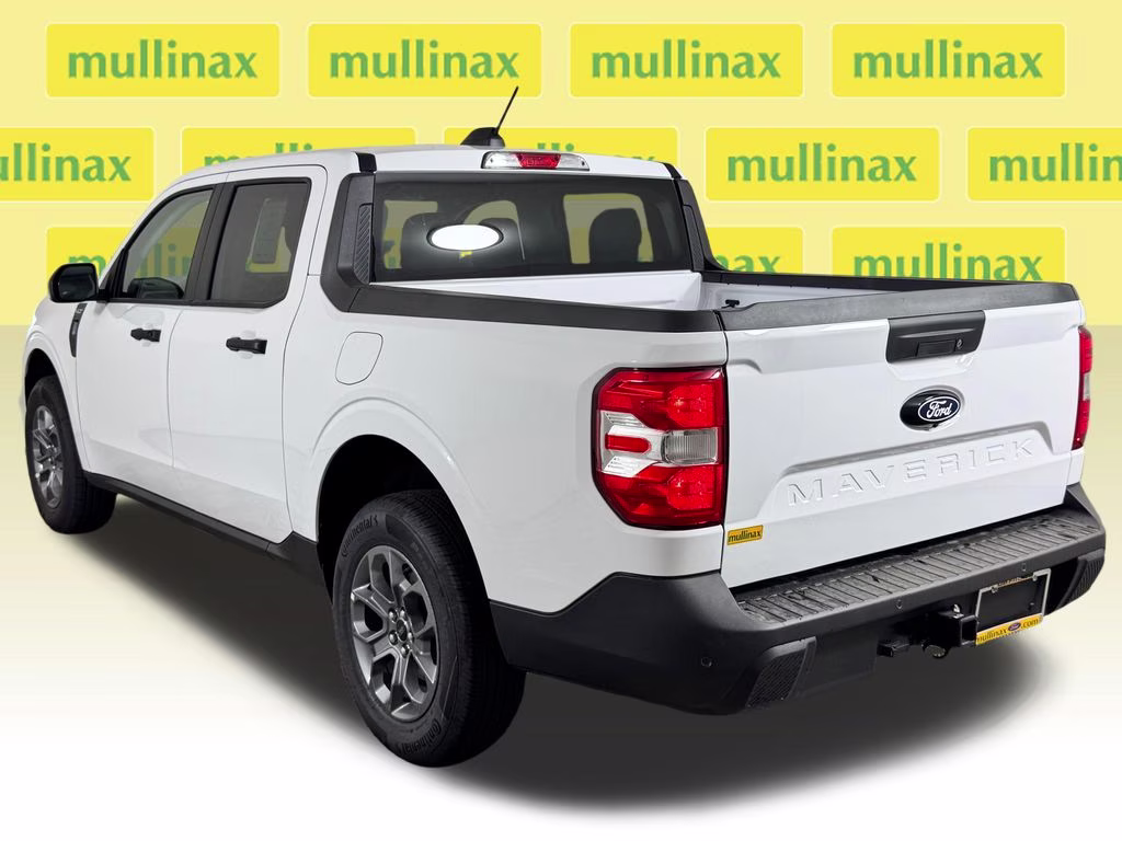2026 Oxford White Ford Maverick XLT FWD Truck