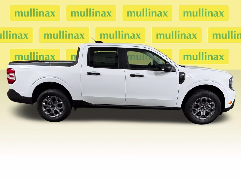 2026 Oxford White Ford Maverick XLT FWD Truck