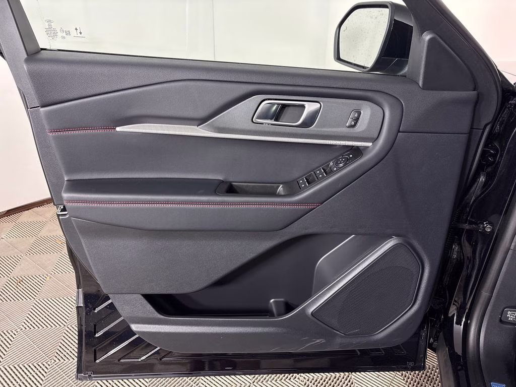2026 Agate Black Metallic Ford Explorer ST-Line RWD SUV