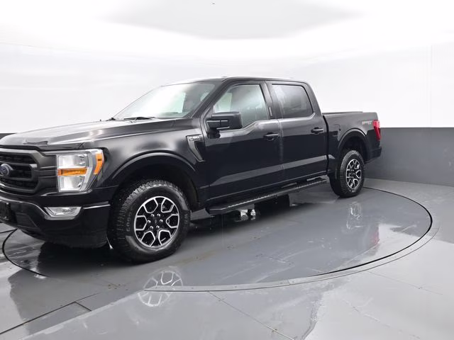 2022 Black Ford F-150 XLT 4X4 Truck