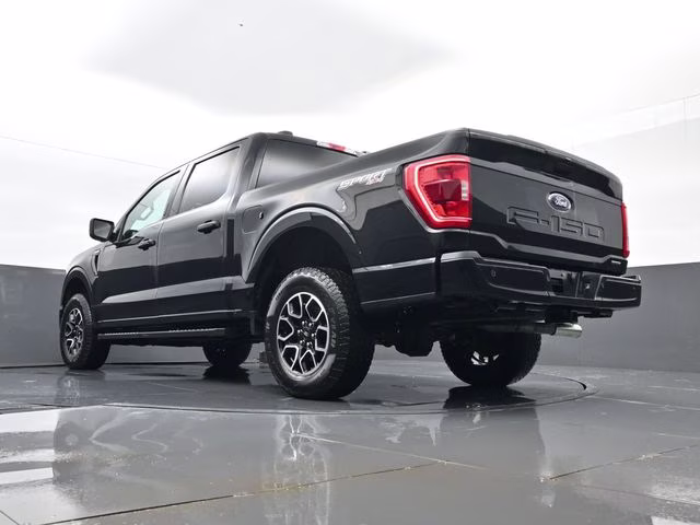 2022 Black Ford F-150 XLT 4X4 Truck