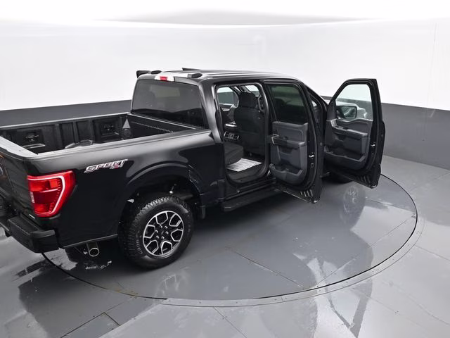2022 Black Ford F-150 XLT 4X4 Truck