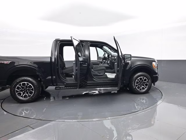 2022 Black Ford F-150 XLT 4X4 Truck