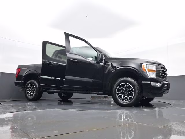 2022 Black Ford F-150 XLT 4X4 Truck