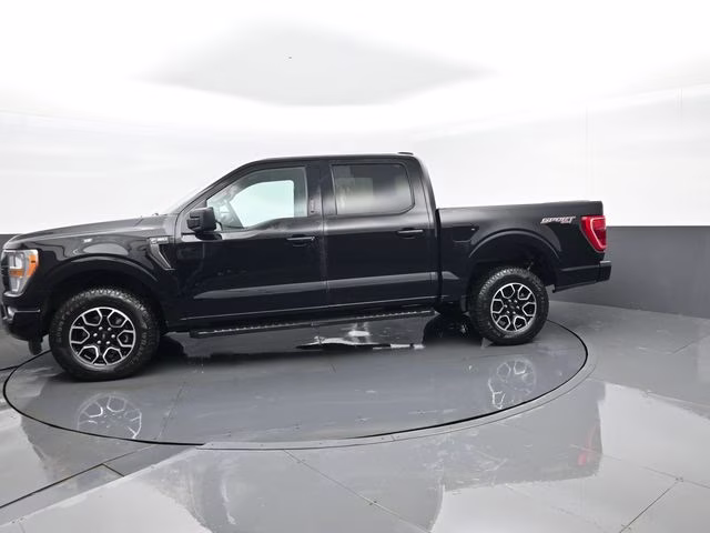 2022 Black Ford F-150 XLT 4X4 Truck
