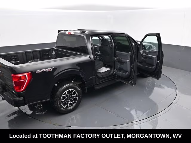 2022 Black Ford F-150 XLT 4X4 Truck
