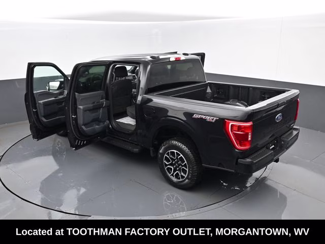 2022 Black Ford F-150 XLT 4X4 Truck
