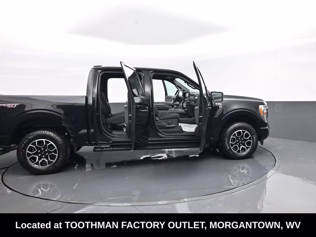 2022 Black Ford F-150 XLT 4X4 Truck
