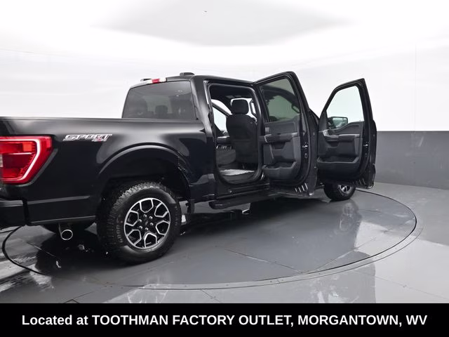 2022 Black Ford F-150 XLT 4X4 Truck