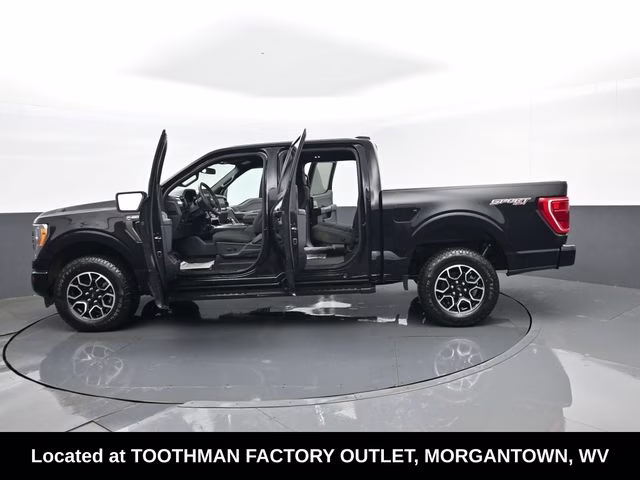 2022 Black Ford F-150 XLT 4X4 Truck