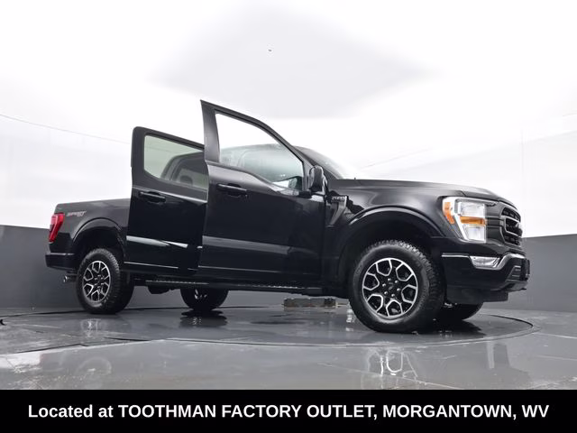 2022 Black Ford F-150 XLT 4X4 Truck