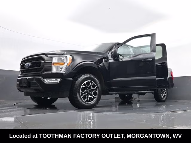 2022 Black Ford F-150 XLT 4X4 Truck