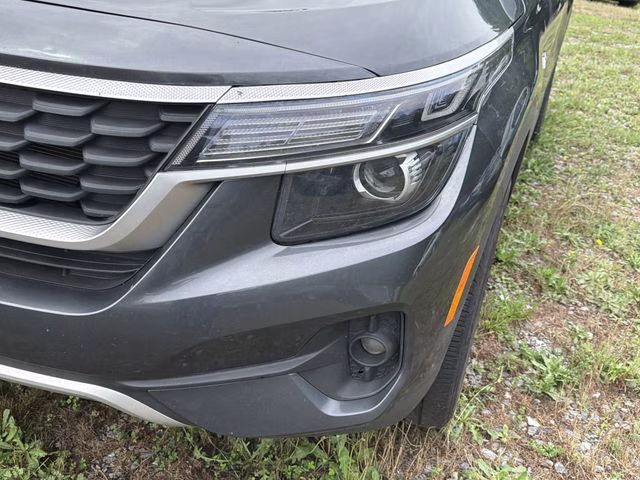 2021 Gravity Gray Kia Seltos LX AWD SUV