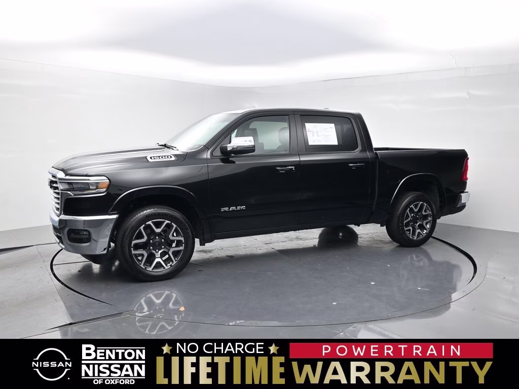 2026 RAM 1500 Laramie 4x4 Crew Cab 5'7's photo