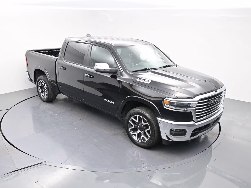 2026 Diamond Black Crystal Pearlcoat Ram 1500 Laramie 4X4 Truck