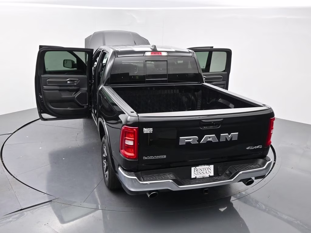 2026 Diamond Black Crystal Pearlcoat Ram 1500 Laramie 4X4 Truck