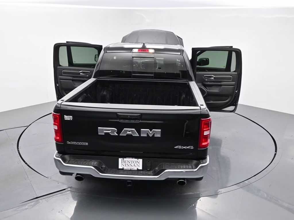 2026 Diamond Black Crystal Pearlcoat Ram 1500 Laramie 4X4 Truck