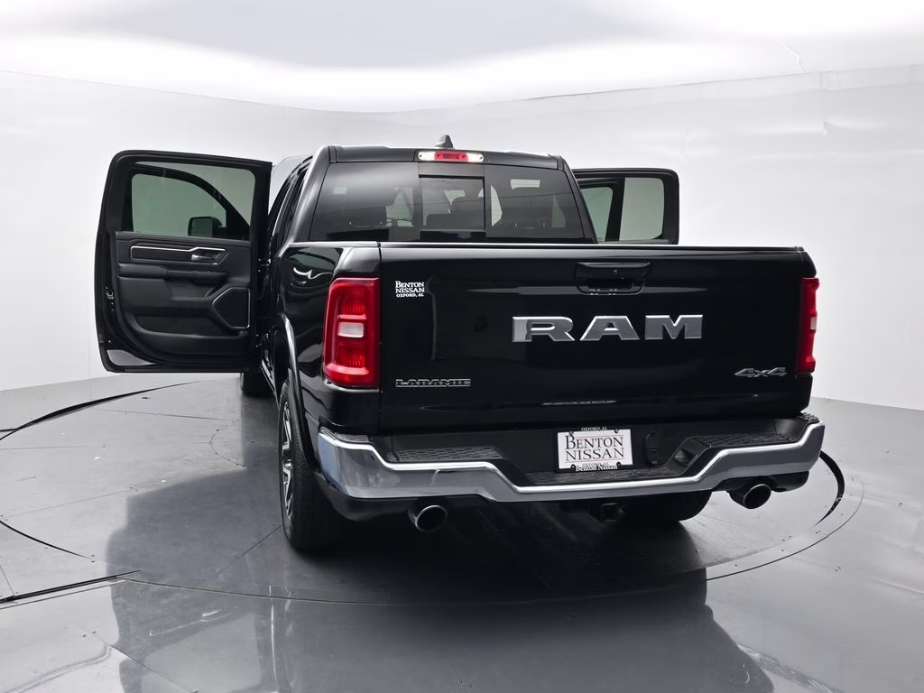 2026 Diamond Black Crystal Pearlcoat Ram 1500 Laramie 4X4 Truck