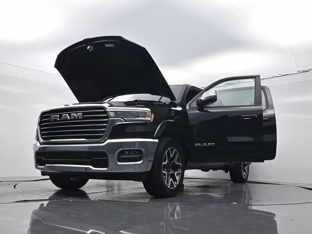 2026 Diamond Black Crystal Pearlcoat Ram 1500 Laramie 4X4 Truck