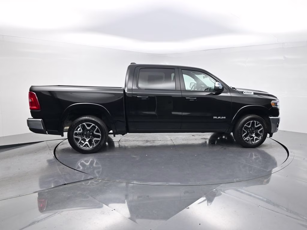 2026 Diamond Black Crystal Pearlcoat Ram 1500 Laramie 4X4 Truck