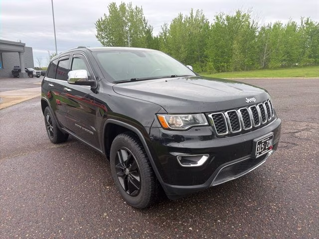 2018 Diamond Black Crystal Pearlcoat Jeep Grand Cherokee Limited 4X4 SUV