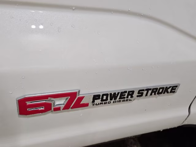 2026 Star White Metallic Tri-Coat Ford Super Duty F-350 SRW Platinum 4X4 Truck