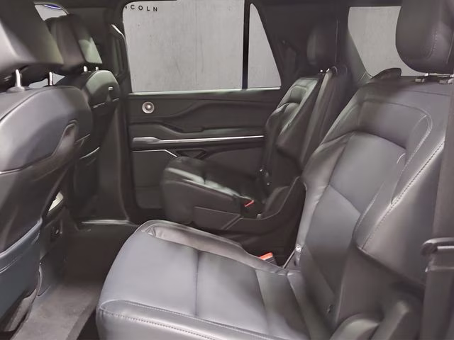 2026 Crystal White Metallic CC Lincoln Navigator L Reserve 4X4 SUV
