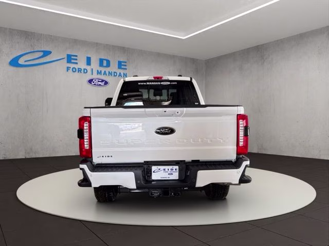 2026 Star White Metallic Tri-Coat Ford Super Duty F-250 SRW Lariat Black Appearance 4X4 Truck