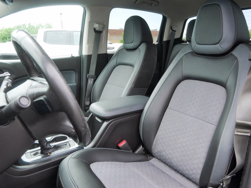 2016 Cyber Gray Metallic Chevrolet Colorado Z71 4X4 Truck