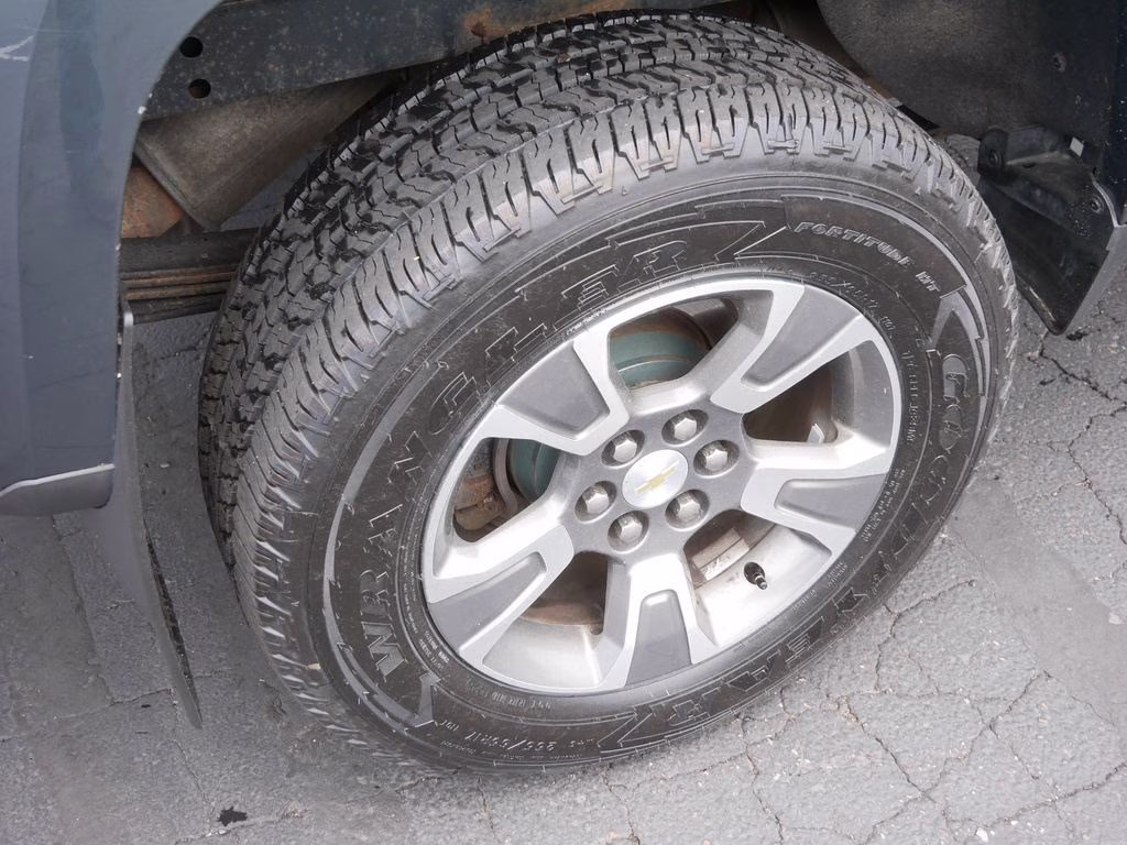 2016 Cyber Gray Metallic Chevrolet Colorado Z71 4X4 Truck